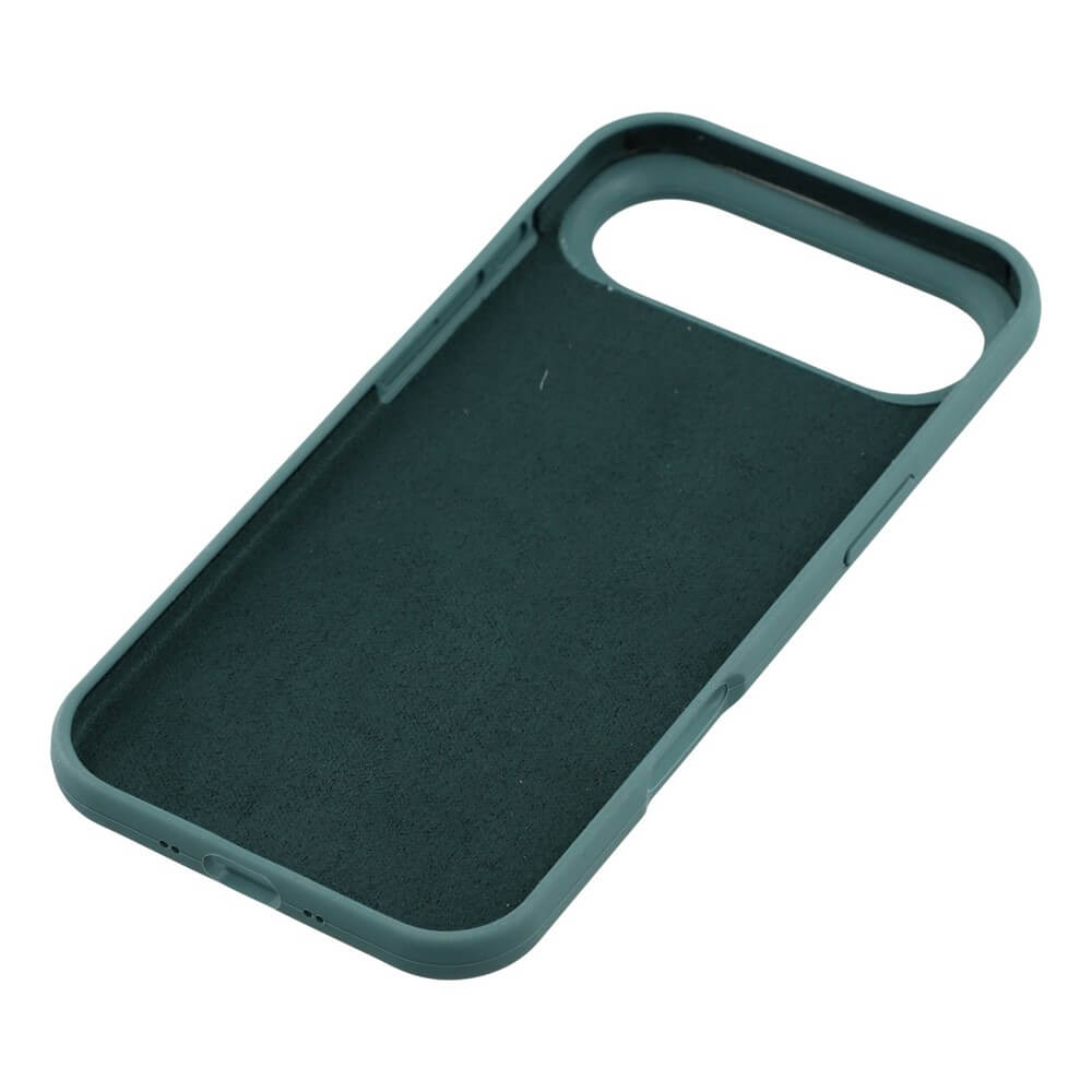 Die Cover-Discount iPhone 17 Air - Solide Silikonhülle in Dunkelgrün bietet eine Soft-Touch-Oberfläche, offene Rücken und präzise Aussparungen für Tasten und Kamera - für schlanken Rundumschutz.