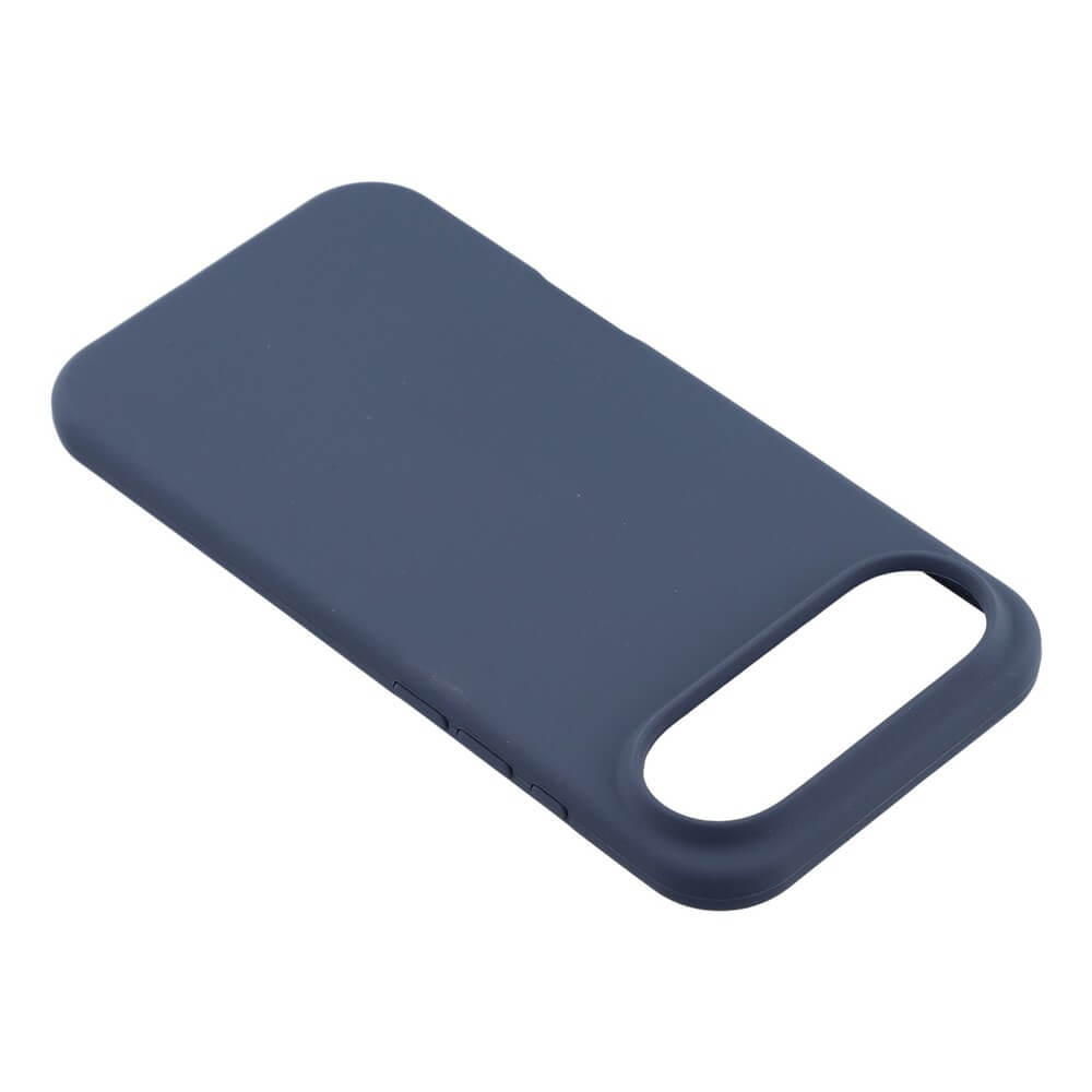 Cover-Discount iPhone 17 Air - Solide Silikonhülle in Dunkelblau liegt flach auf weissem Untergrund, schräg von oben fotografiert, und zeigt den schlanken Rundumschutz sowie das glatte Soft-Touch-Finish.