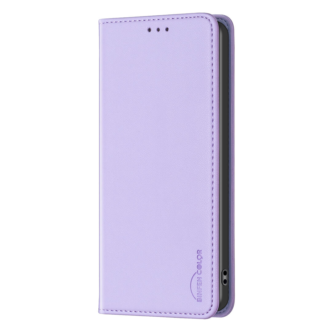 Das BINFEN Color iPhone 17 Pro Max - BINFEN Flip Case Hülle in helllila Kunstleder verfügt über ein Flip Cover, das aufrecht und leicht geöffnet steht - eine stilvolle Seitenansicht und perfekter Smartphone-Schutz für Ihr Gerät.