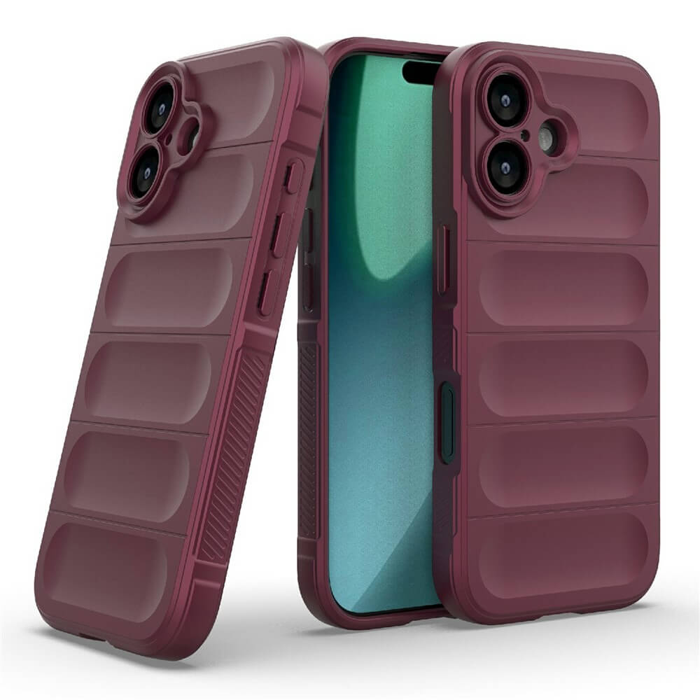 Drei bordofarbene Smartphone-Hüllen mit strukturierter Rückseite und präzisen Kameraausschnitten, eine Hülle mit grün-blauem Display.