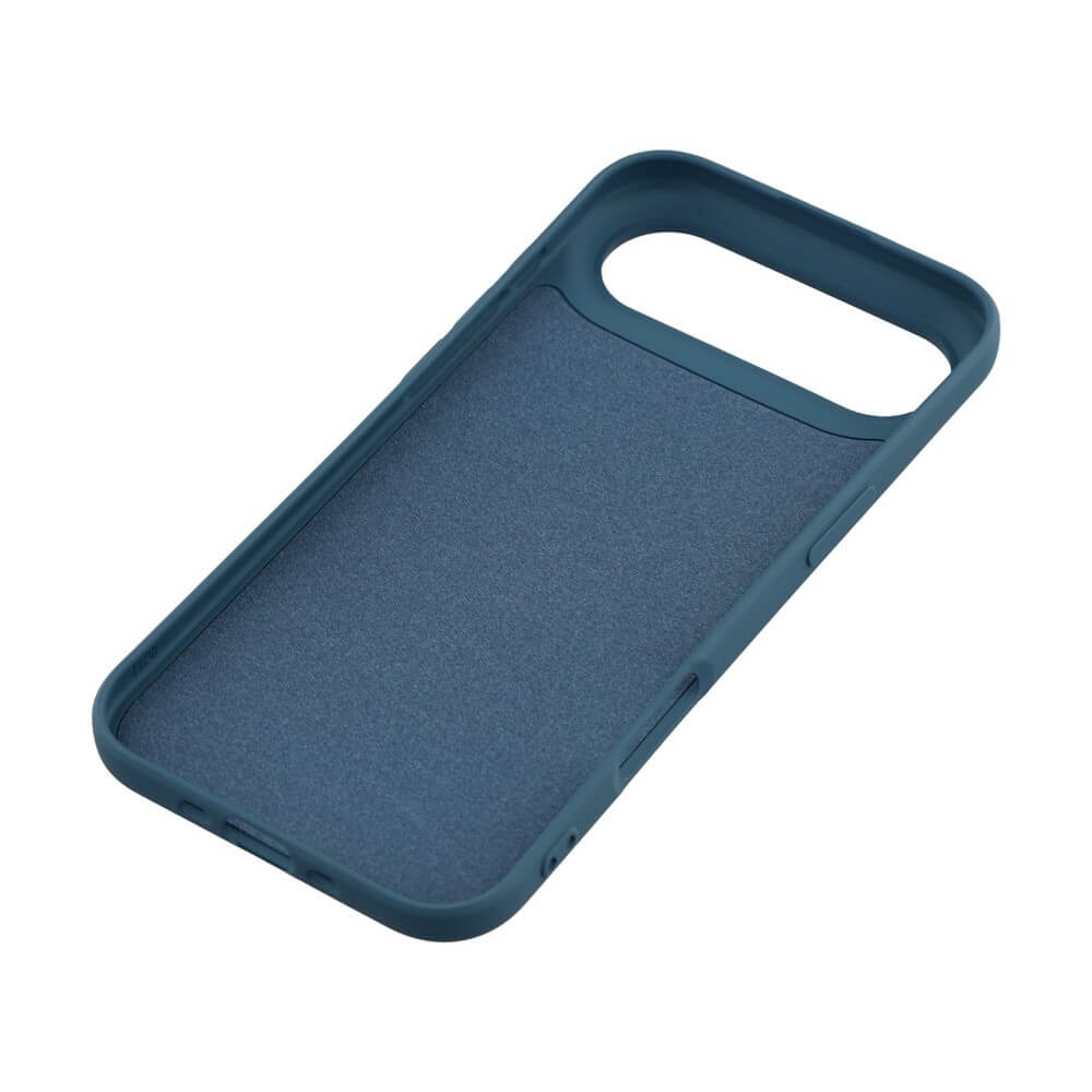 Dunkelblaue Smartphone-Schutzhülle mit weichem Innenfutter und präzisen Aussparungen für Tasten und Kamera