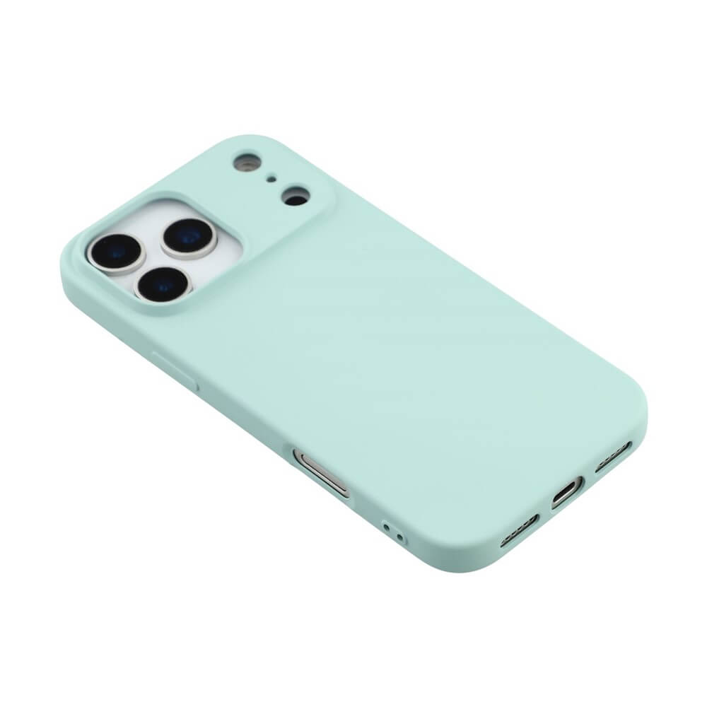 Hellblaues Smartphone-Schutzcover mit Kameraausschnitt und seitlichen Tasten auf weißem Hintergrund.