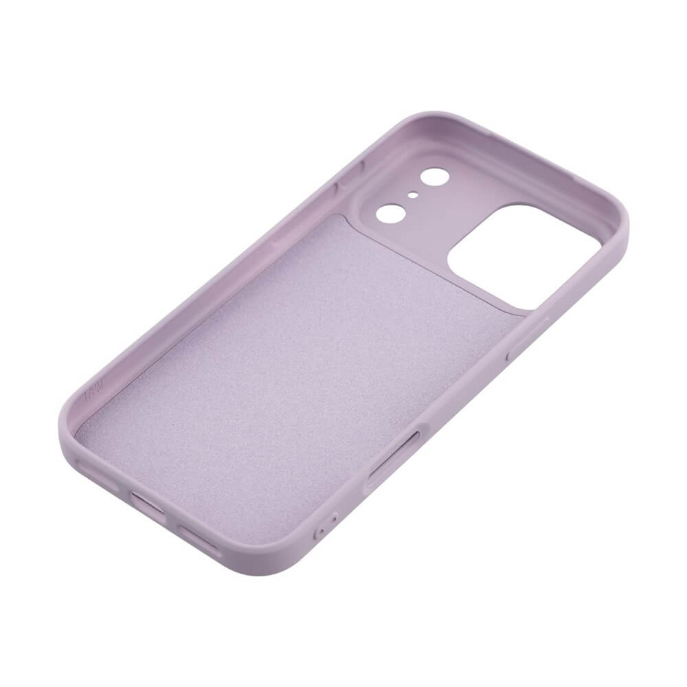 Pastellviolette Smartphone-Hülle mit mattem Innenfutter und präzisen Aussparungen, minimalistisch gestaltet.