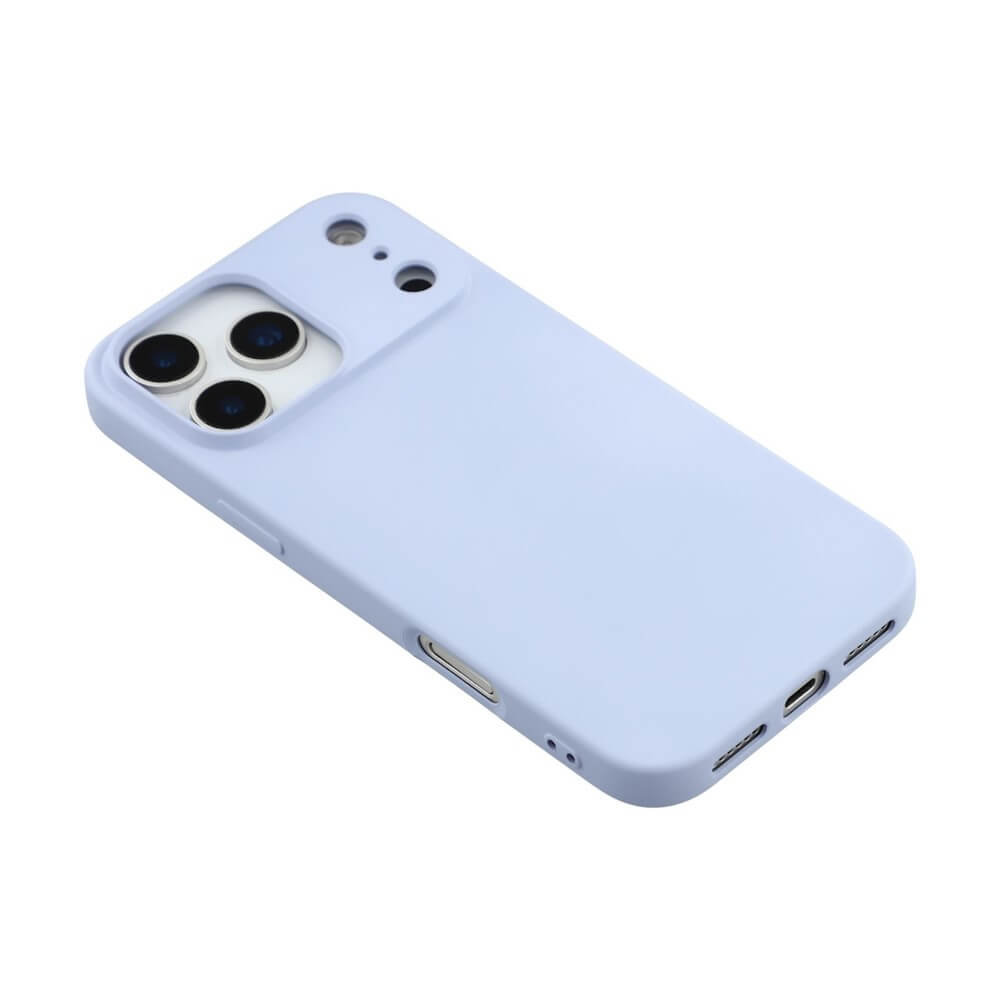 Smartphone mit hellblauer Hülle und drei Kameras auf weißem Hintergrund, modernes und elegantes Design.