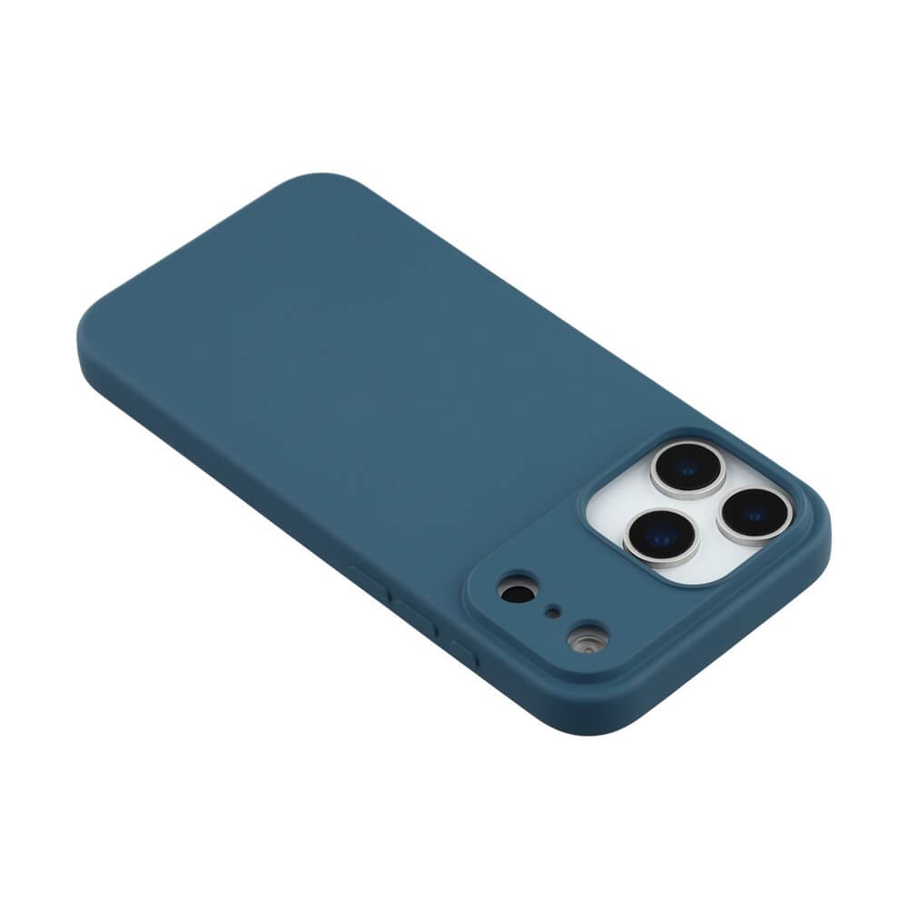 Rückseite eines modernen Smartphones mit Dreifach-Kamera und dunkelgrünem, mattem Gehäuse.