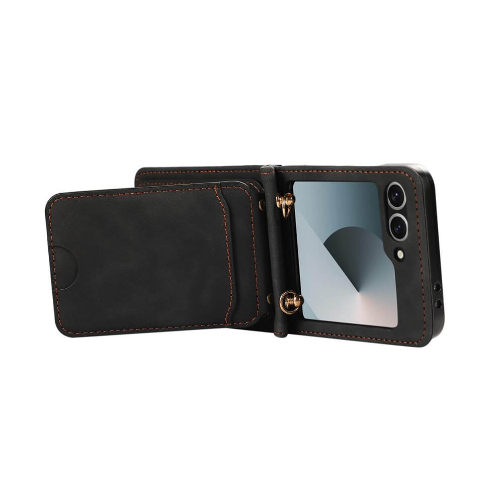 Das Cover-Discount Galaxy Z Flip7 Etui mit vielen Kartenfächern und Umhängeband schützt Ihr Handy, bietet Platz für Karten und ermöglicht bequemes, freihändiges Tragen - ideal für Ihr faltbares Smartphone.