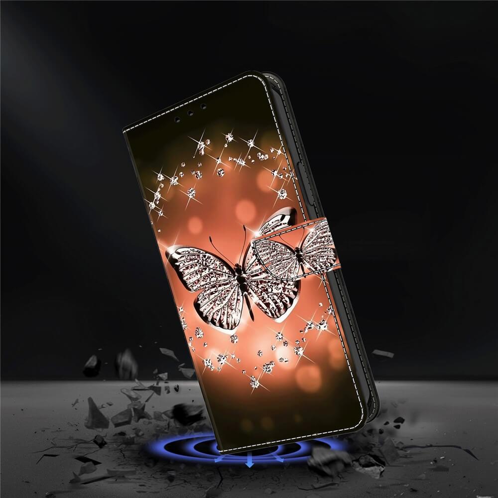 Das Cover-Discount Galaxy A35 - 3D-Effekt Hülle Etui zeichnet sich durch ein glitzerndes Schmetterlings- und Sternendesign aus, das auf einem dunklen Hintergrund leuchtet und eine atemberaubende Hülle schafft, die alle Blicke auf sich zieht.