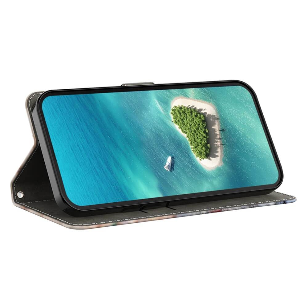 Das Galaxy A55 steckt in der 3D-Effekt Hülle Etui Peony von Cover-Discount und zeigt eine Luftaufnahme einer Insel und des blauen Ozeans auf seinem Display.