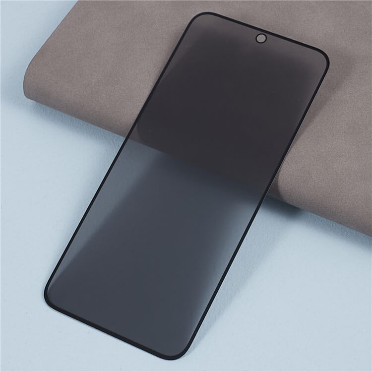 Die Cover-Discount CMF Phone 2 Pro - Panzerglas Display Privacy Anti-Spy Displayschutzfolie ist auf einer hellblauen Oberfläche mit grauem Stoffhintergrund abgebildet und bietet fortschrittlichen Schutz der Privatsphäre für Ihr Gerät.