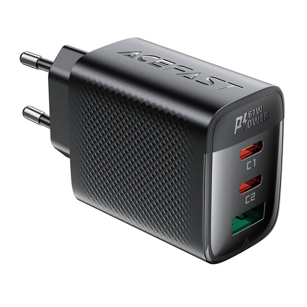 Multiple Charging Adapter 2x USB-C 1x UBS-A