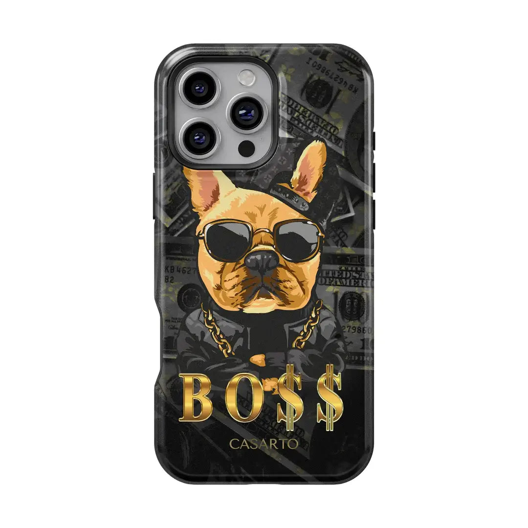 Die Cover-Discount iPhone 16 Pro - Casarto Handyhülle Boss zeigt einen coolen Hund mit Sonnenbrille, goldenen Ketten und einem fetten goldenen BOSS-Schriftzug, entworfen für MagSafe-Kompatibilität.