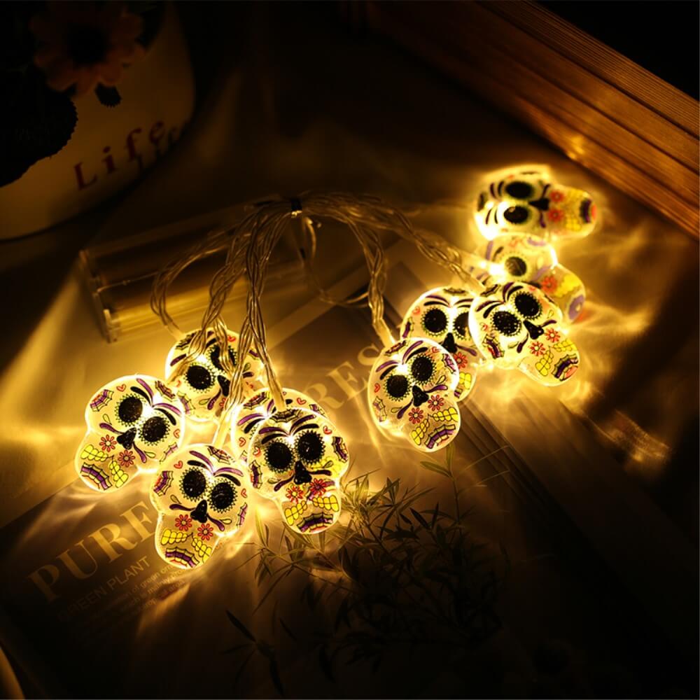 Halloween light chain LED skulls