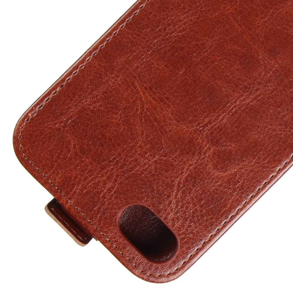 iPhone 8 / 7 - Klassisches Leder Flip Case mit Kartenfach braun